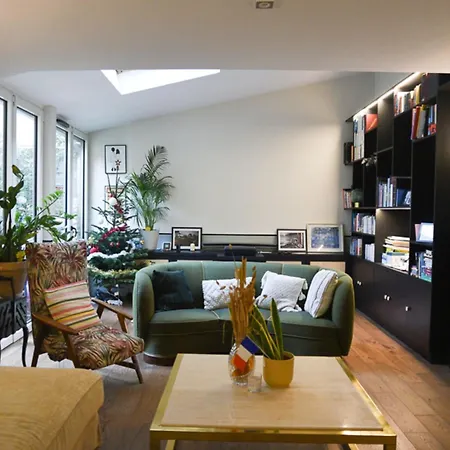 Casa vacanze Comfortable 150 M House In The Heart Of